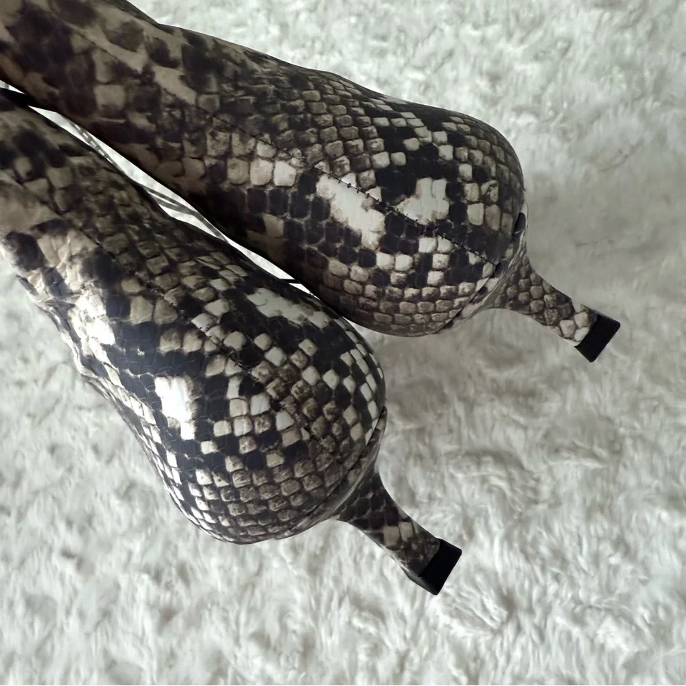 NEW Gianni Bini Snake Print Kitten Heel Leather Booties